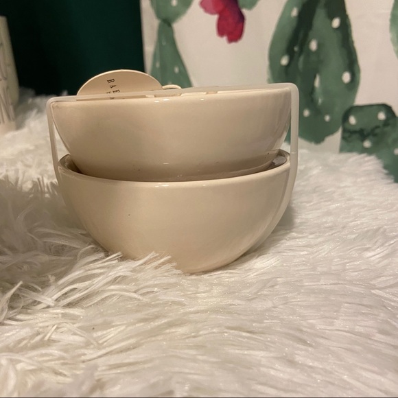 ❌❌SOLD❌❌Rae Dunn “Season” mini bowls - Picture 2 of 3